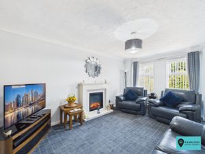 Living Room- click for photo gallery
